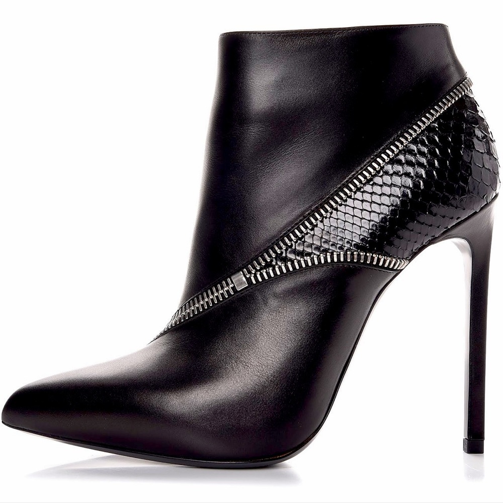 Saint Laurent Nero Python Zip Ankle Boot